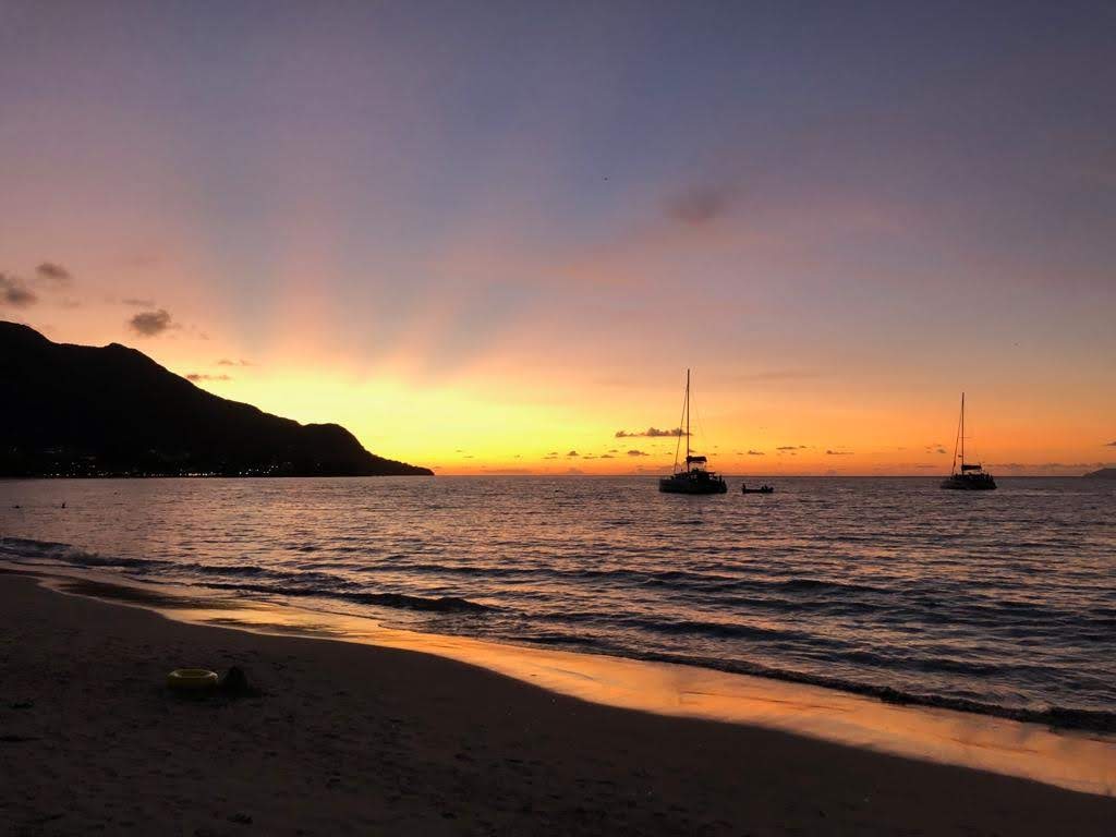 Am Strand von Mauritius