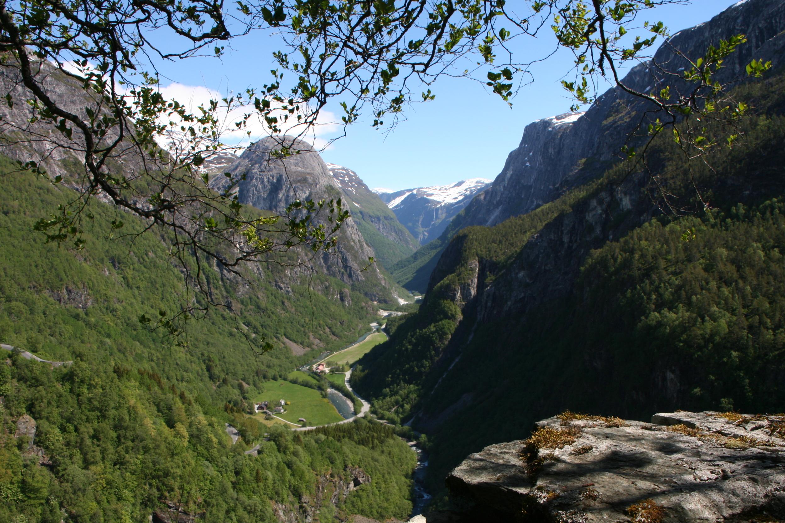 Tiefe Trogtäler im Fjordland