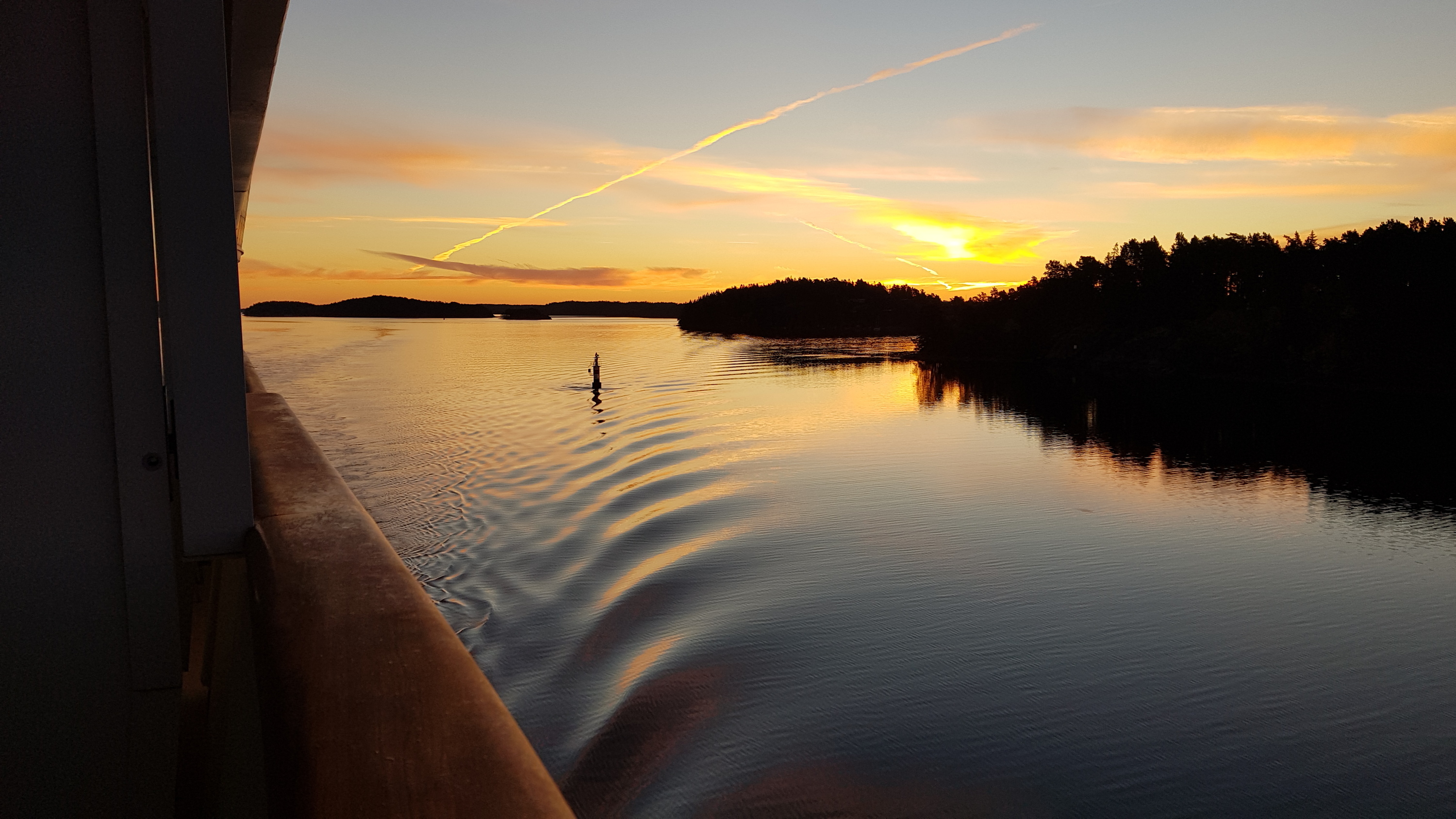 Morgens in den Schären vor Stockholm