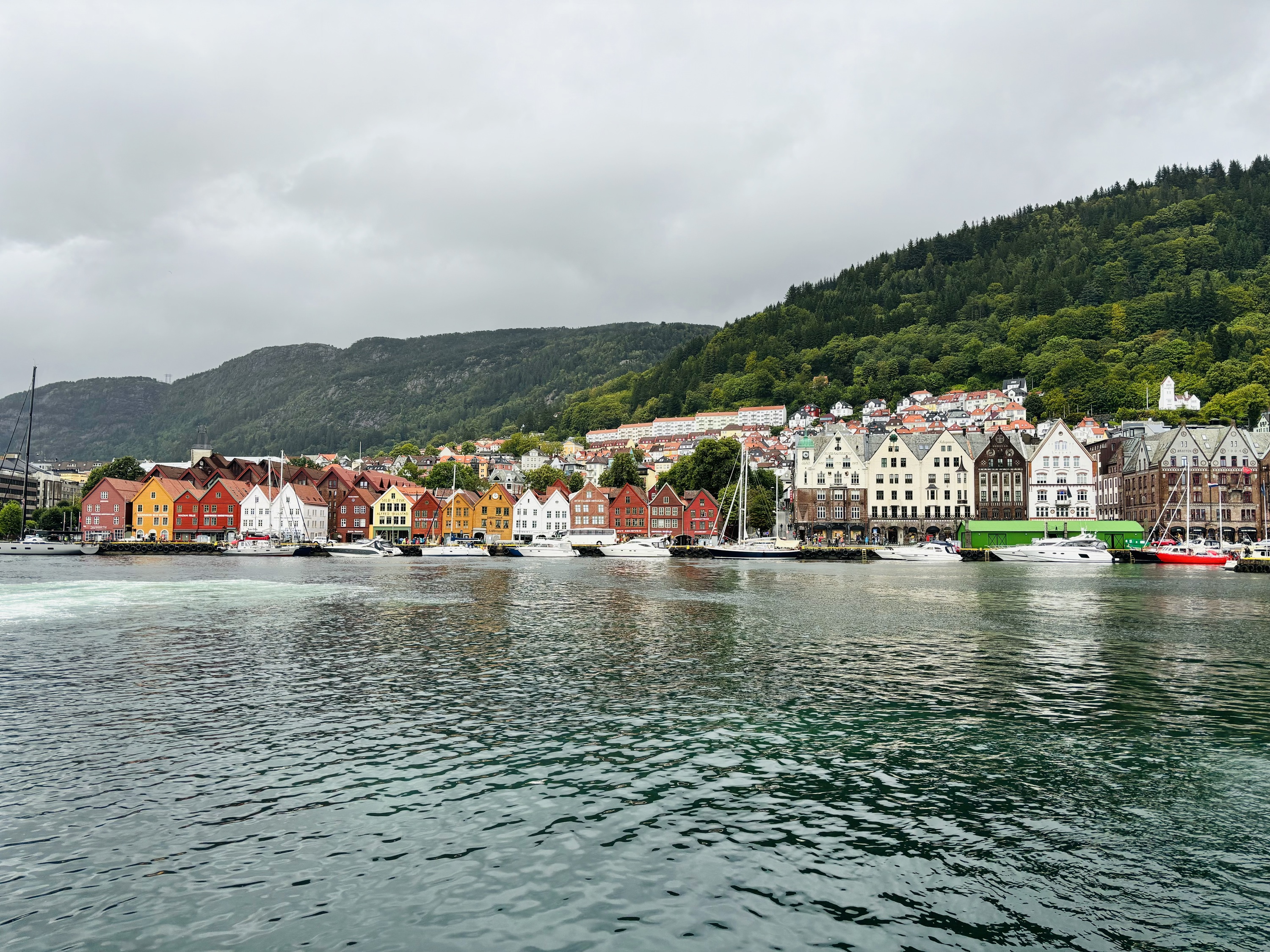 Mein Schiff 7 - Bergen / Norge - Bryggen