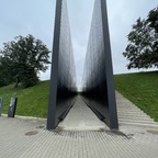 Zum Denkmal an die Verbrechen der Sowjets